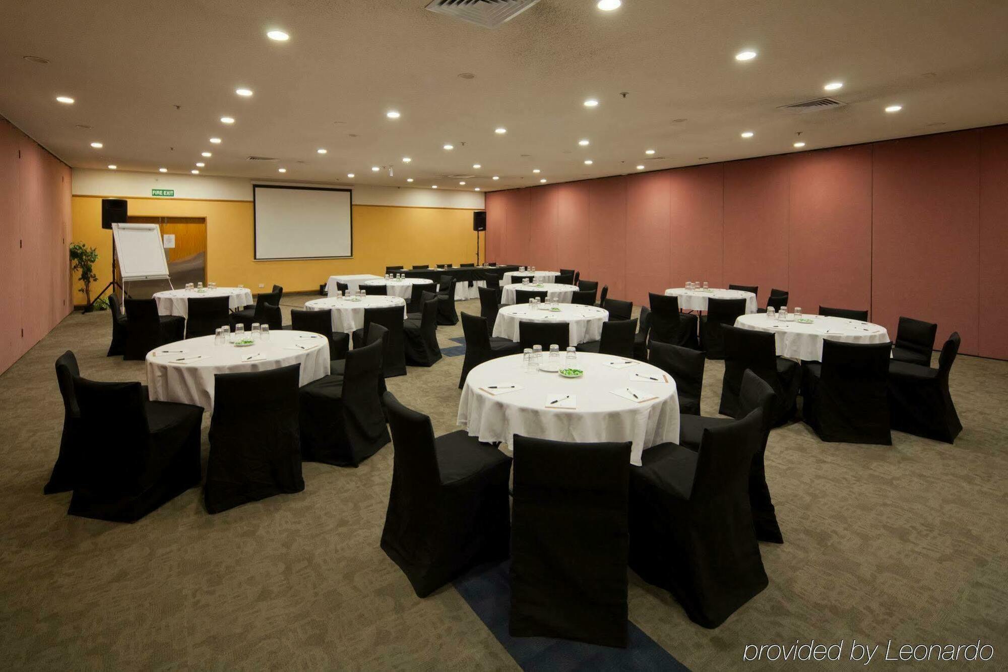 Distinction Hamilton Hotel & Conference Centre Eksteriør billede